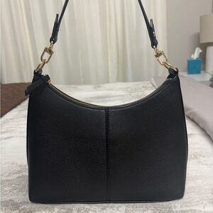 Elegant Black Leather Shoulder Bag